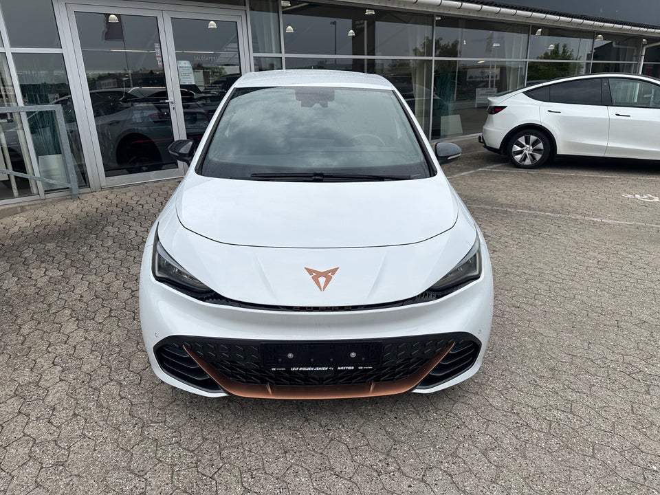 Cupra Born 59 e-Boost 5d