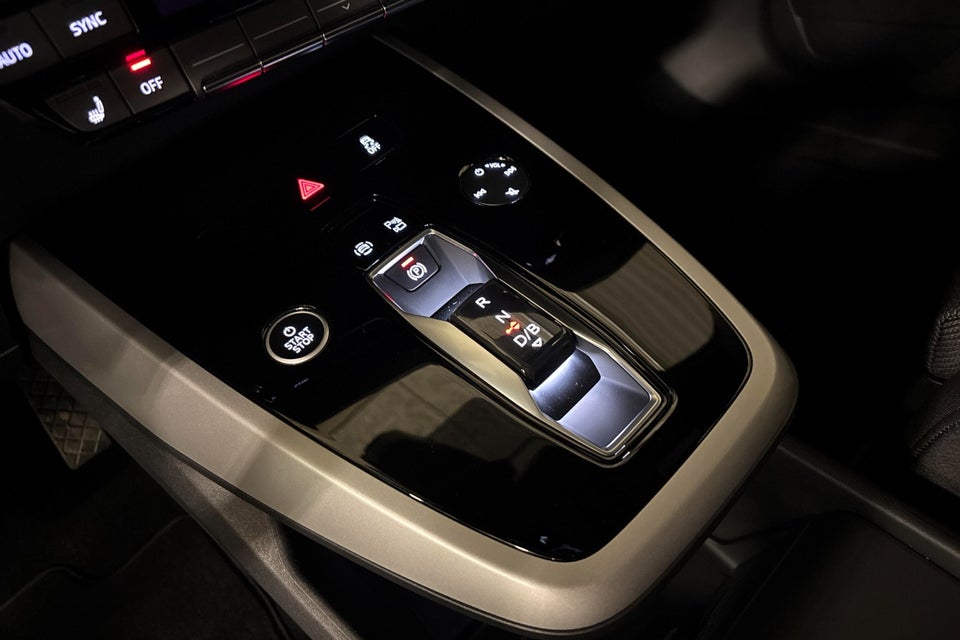Audi Q4 e-tron 45 Progress 5d