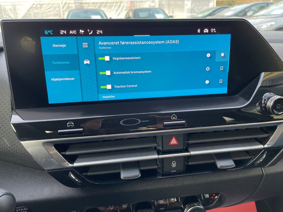 Citroën ë-C4 X 50 Shine 4d