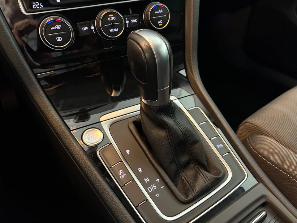 VW Golf VII 1,5 TSi 150 Highline Variant DSG 5d