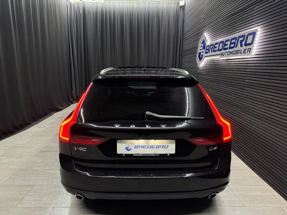 Volvo V90 2,0 D4 190 Momentum aut. 5d