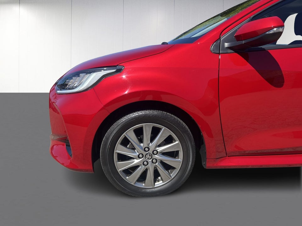 Toyota Yaris 1,5 Active Tech+ 5d