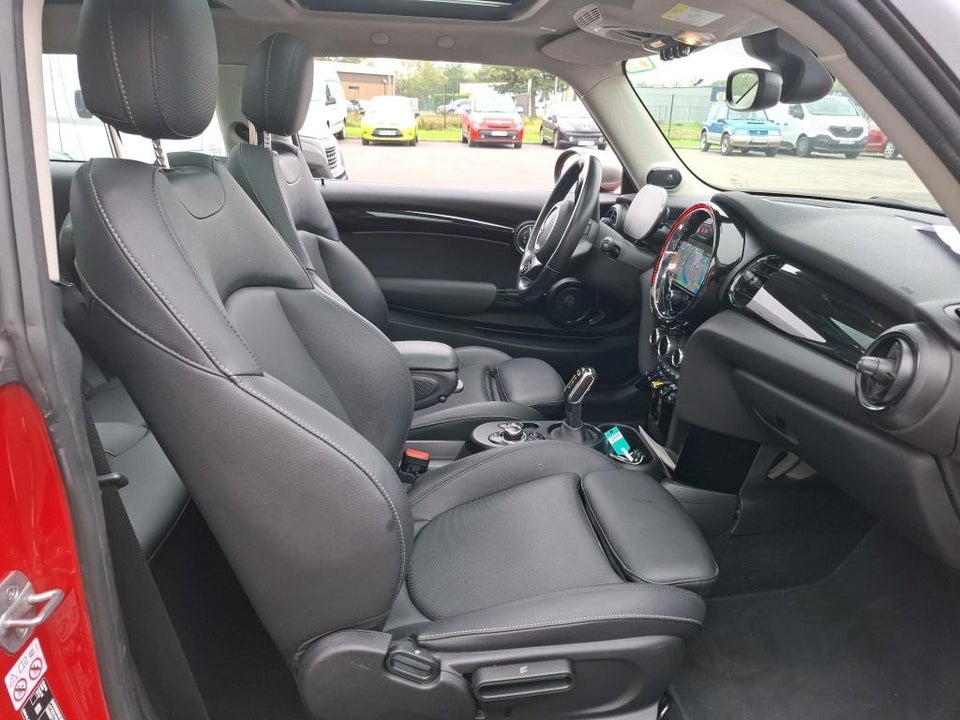 MINI Cooper SE Experience 3d