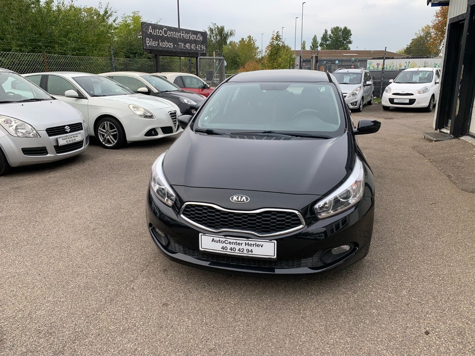 Kia Ceed 1,4 CVVT Style 5d