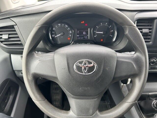 Toyota ProAce 1,6 D 115 Medium Base 5d