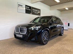 BMW iX1, modelår 2025, 9,000 km