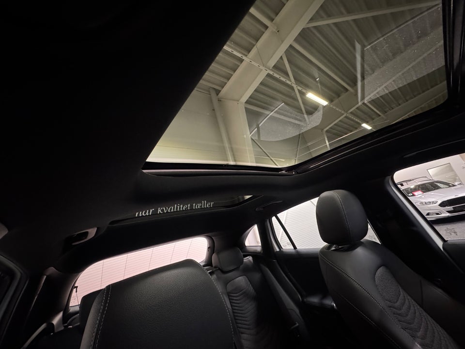 Mercedes EQA300 Progressive 4Matic 5d