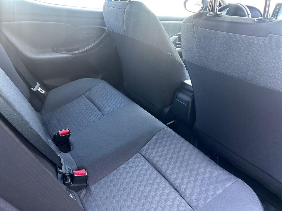 Toyota Yaris 1,5 Hybrid Active Tech+ e-CVT 5d
