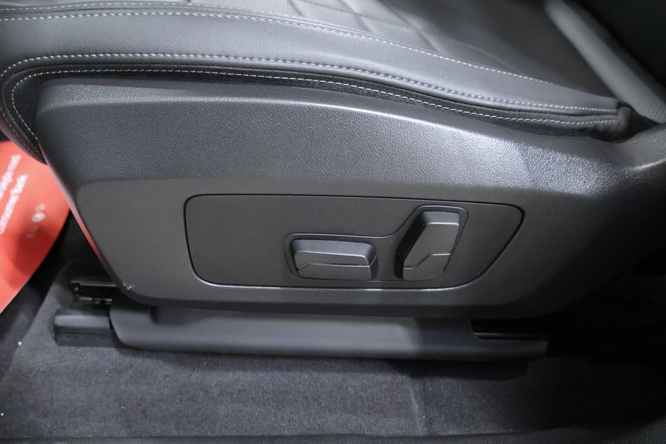 BMW iX1 xDrive30 X-Line 5d