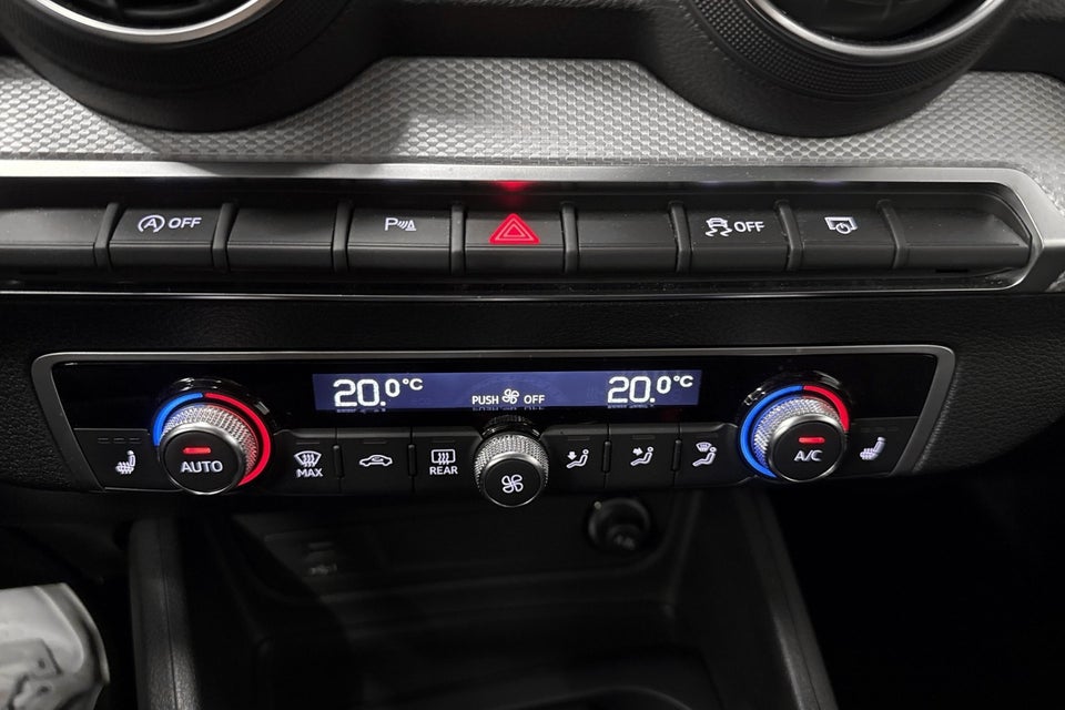 Audi Q2 35 TFSi Prestige S-tr. 5d