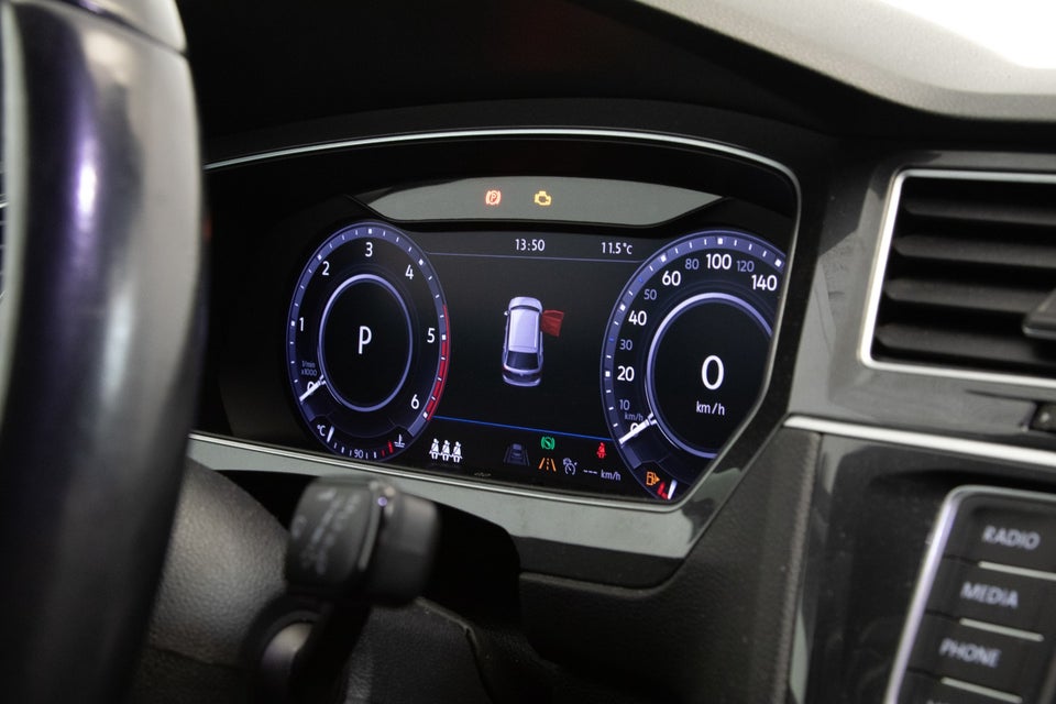 VW Tiguan 2,0 TDi 240 R-line DSG 4Motion Van 5d