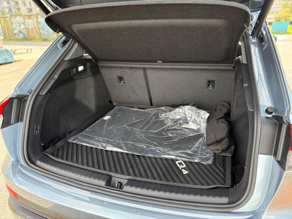 Audi Q4 e-tron 45 Progress quattro 5d