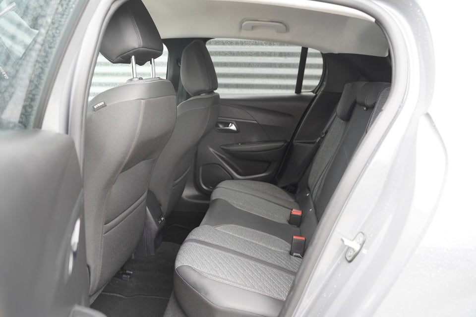 Peugeot 208 1,2 PureTech 100 Allure+ 5d