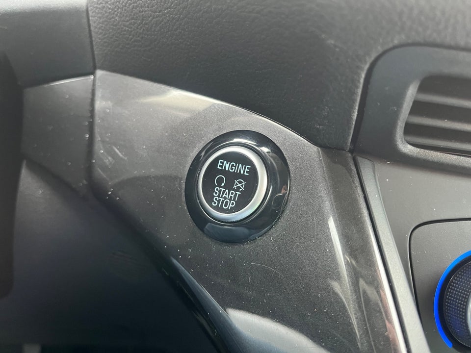 Ford C-MAX 1,0 SCTi 125 Titanium 5d