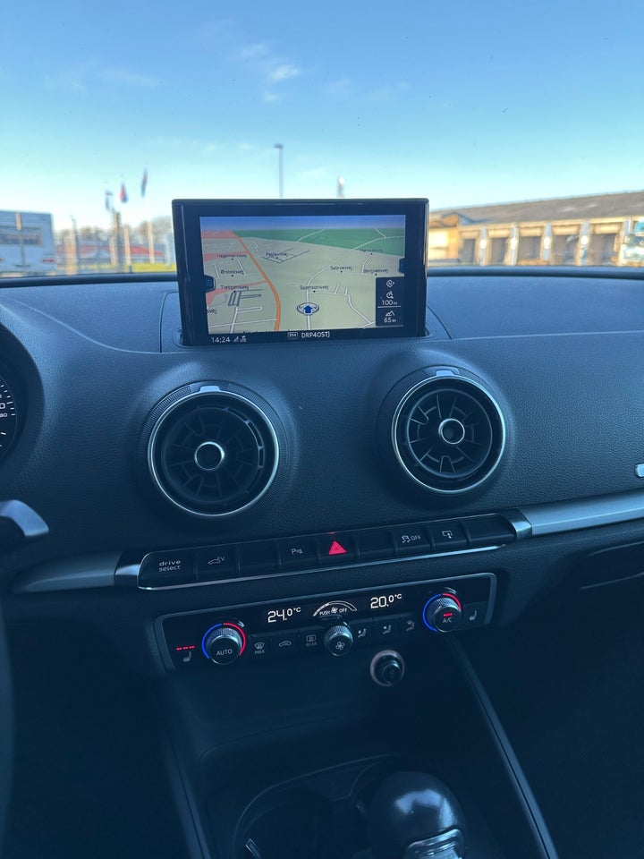 Audi A3 1,4 e-tron Sportback S-tr. 5d