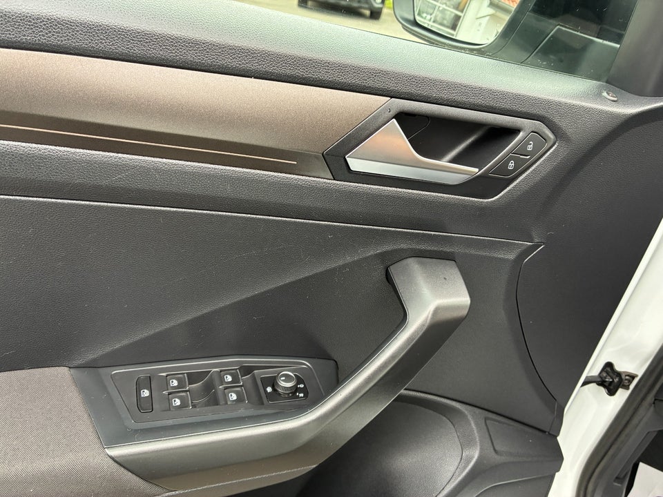 VW T-Roc 1,0 TSi 115 Style 5d