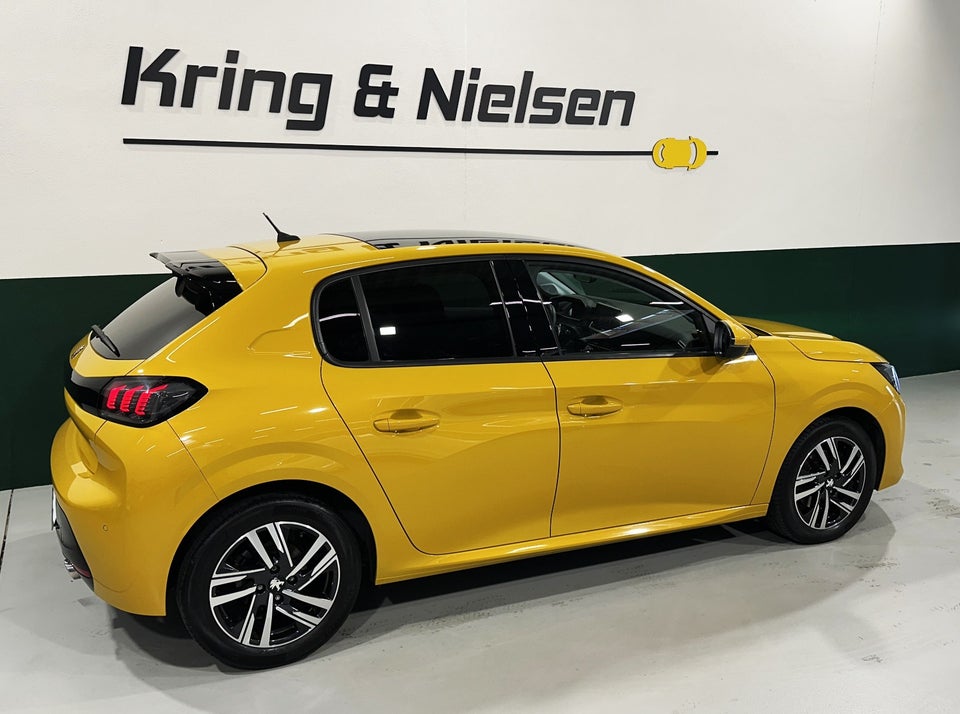 Peugeot 208 1,2 PureTech 100 Allure Sky EAT8 5d