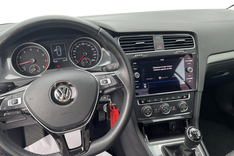 VW Golf VII 1,5 TSi 130 Comfortline 5d