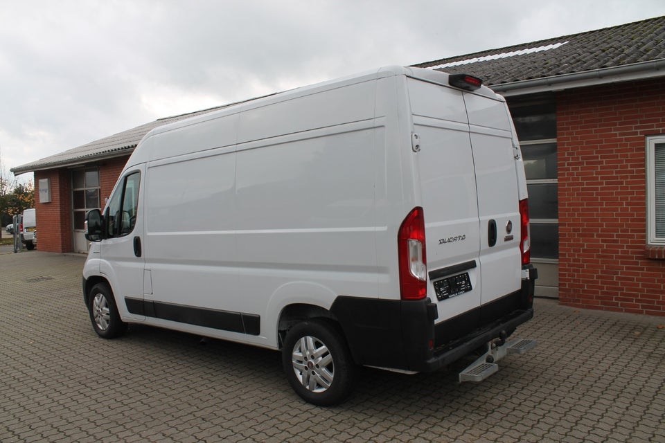 Fiat Ducato 35 2,3 MJT 140 Kassevogn L2H2 Pro+ aut.