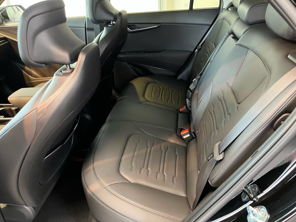 Kia Niro 64 EV Prestige 5d