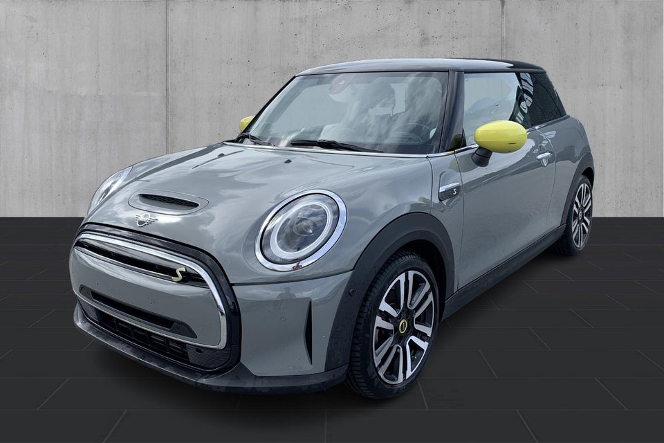 MINI Cooper SE Classic 3d