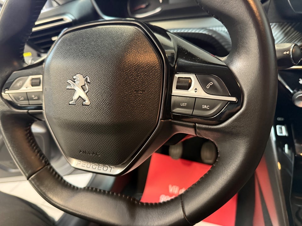 Peugeot 208 1,2 PureTech 100 Allure 5d