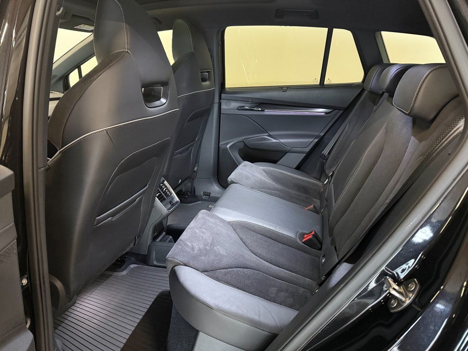 Skoda Enyaq 80 iV Sportline 5d