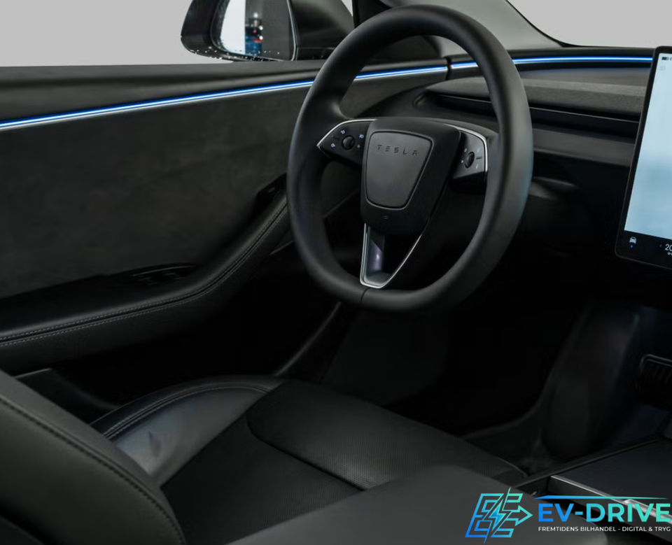 Tesla Model 3 Long Range AWD 4d