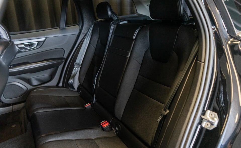 Volvo V60 2,0 D4 190 Momentum aut. 5d