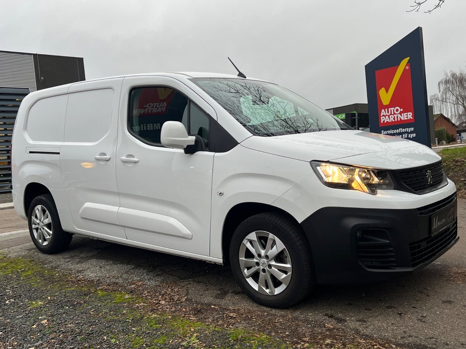 Peugeot Partner 1,5 BlueHDi 100 L2V2 Ultimate Van