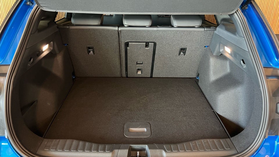 Ford Explorer 77 Select Extended Range 5d
