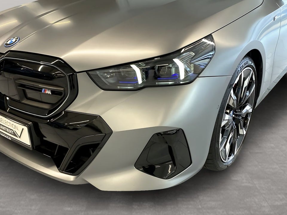 BMW i5 M60 M-Sport xDrive 4d