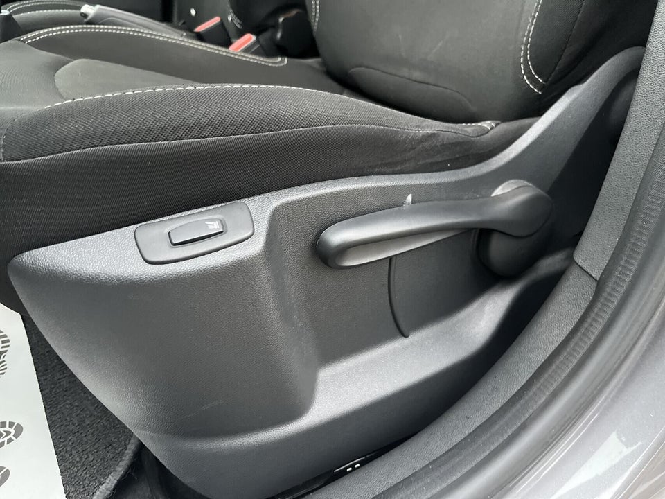 Renault Captur 0,9 TCe 90 Intens 5d