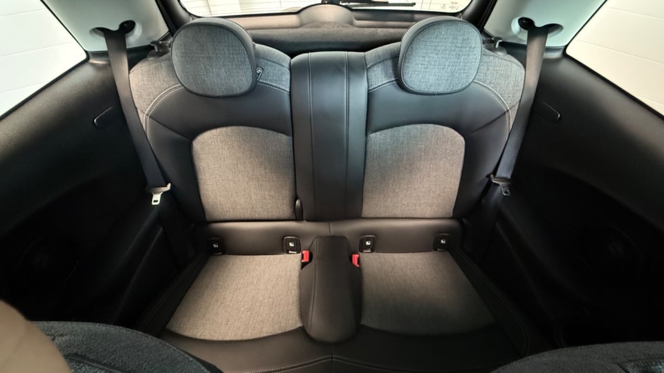 MINI Cooper SE Edition Premium 3d