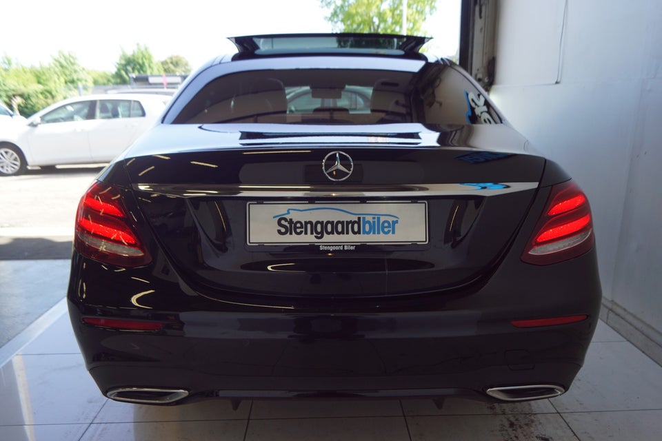 Mercedes E220 d 2,0 AMG Line aut. 4Matic 4d