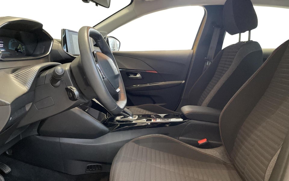 Peugeot e-208 50 Active Pack 5d