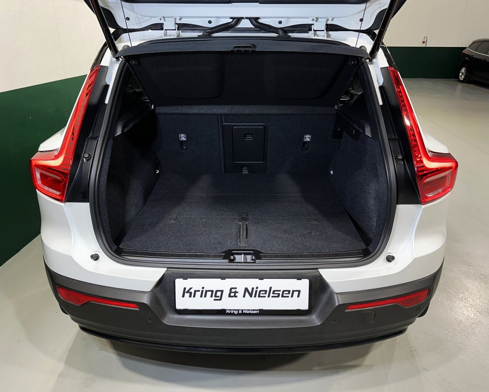 Volvo XC40 ReCharge Extended Range Plus 5d
