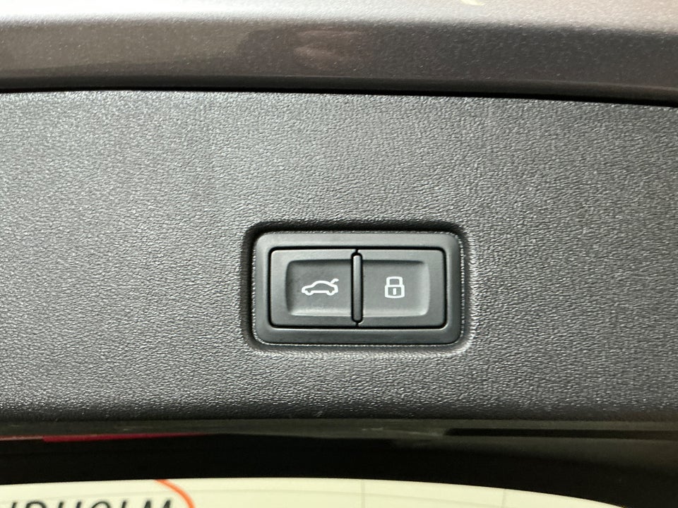 Audi Q4 e-tron 40 Advanced 5d