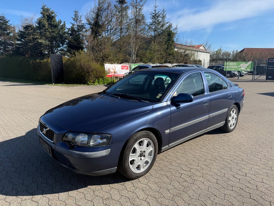 Volvo S60 2,4 170 4d