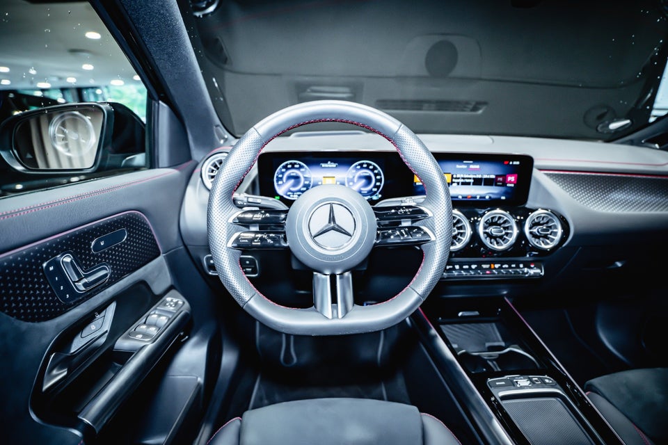 Mercedes EQA250+ AMG Premium 5d
