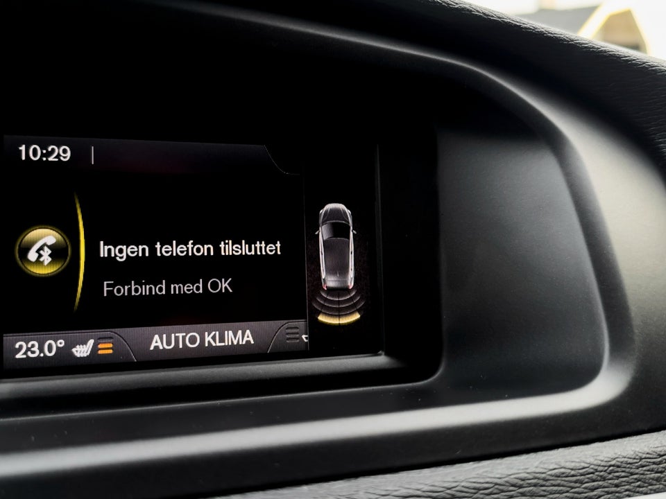 Volvo V40 1,5 T3 152 Inscription aut. 5d