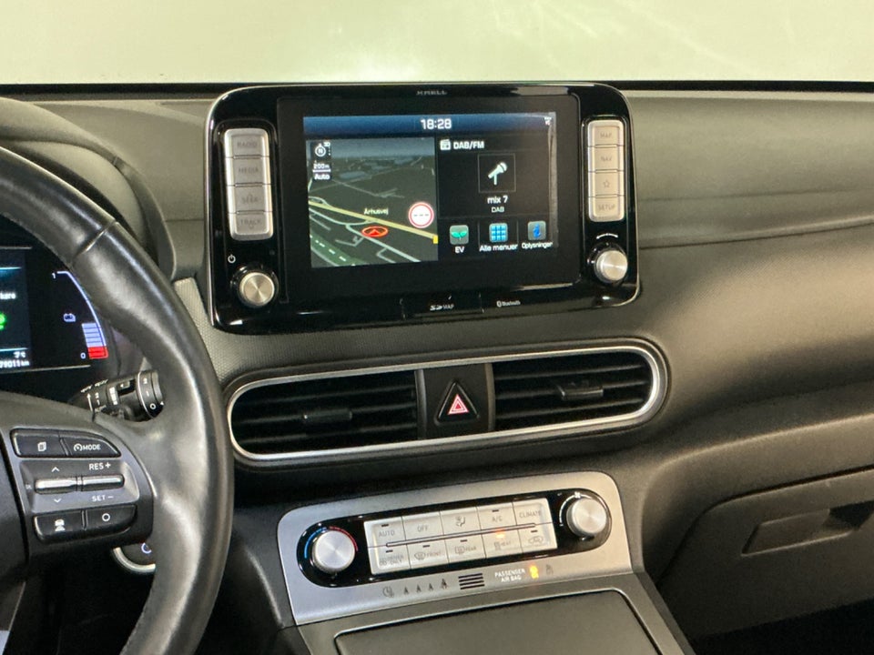 Hyundai Kona 64 EV Premium 5d