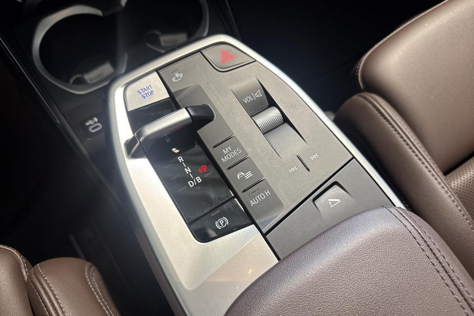 BMW iX1 eDrive20 M-Sport 5d
