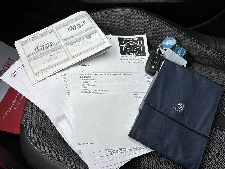 Peugeot 208 1,2 PureTech 100 Allure EAT8 5d