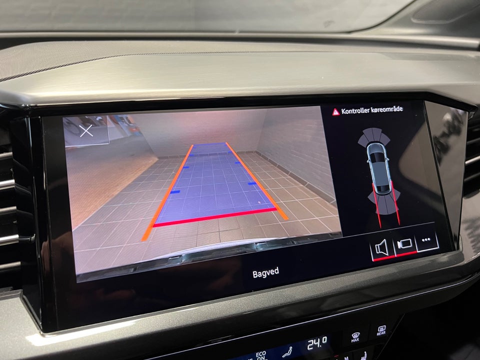 Audi Q4 e-tron 40 S-line Sportback 5d