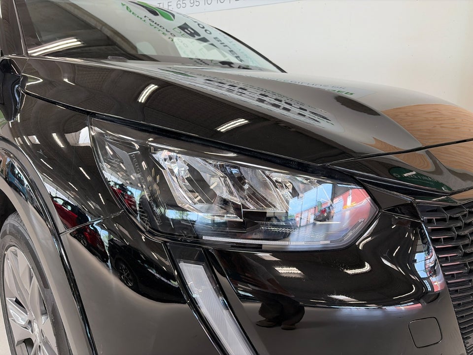 Peugeot e-208 50 Style 5d