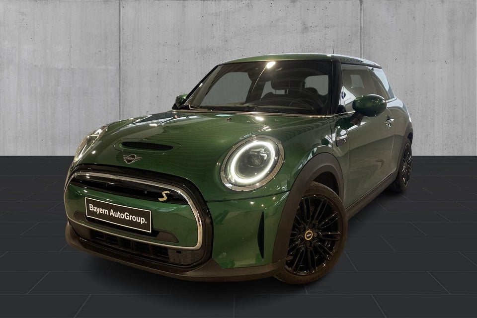 MINI Cooper SE Classic Trim 3d