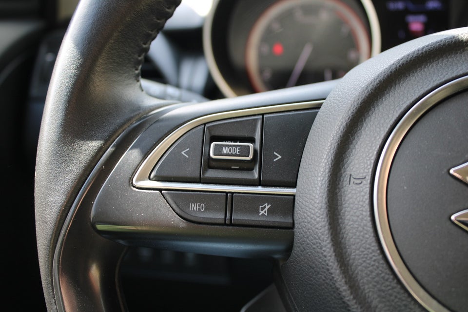 Suzuki Swift 1,0 Boosterjet SHVS Exclusive 5d
