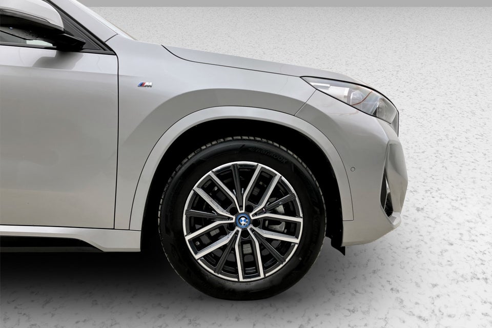 BMW iX1 xDrive30 M-Sport 5d