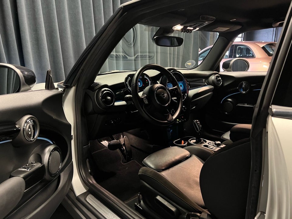 MINI Cooper SE Edition Premium Plus 3d